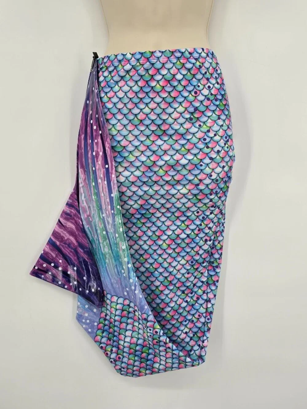 Sun Tails Aurora Borealis mermaid tail stretch swim bottom teens 7-11 NWOT